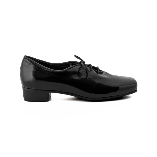 zapato clasico oxford richato charol negro Alicia