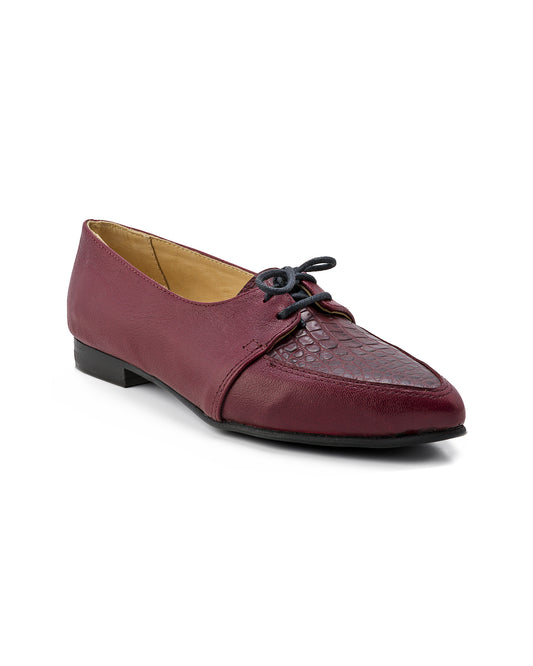 Zapato Mocasín Vicenta Cuero Texturado color vino
